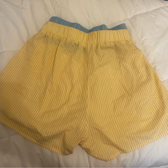 Daily Drills Cream and Blue Athletic Shorts with Relaxed Fit - Picture 3 of 5